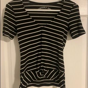 black striped super soft t-shirt tie in front